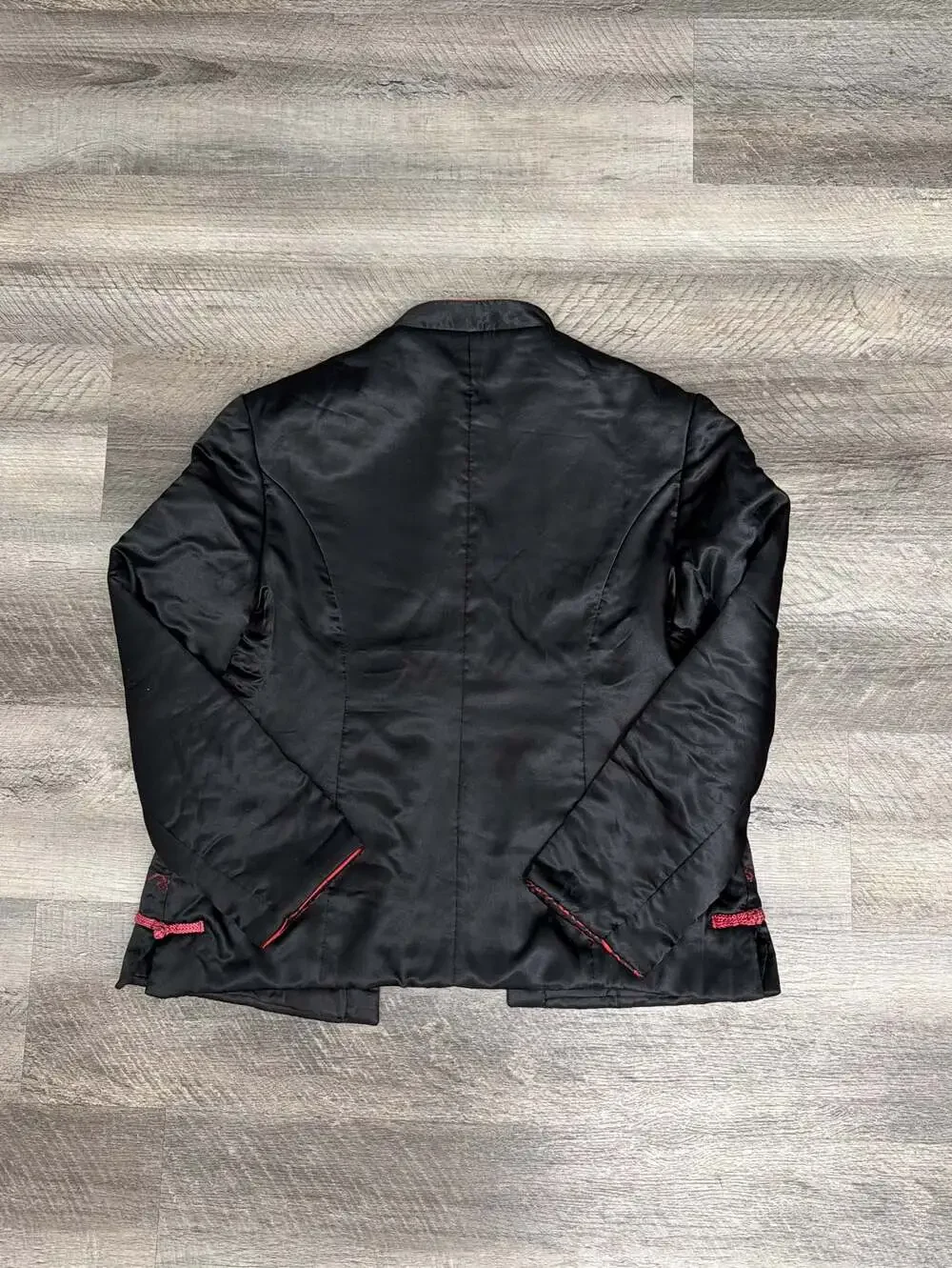 QiWangZhiYi Vintage Black Satin Mandarin Collar Embroidered Chinese Jacket NWT